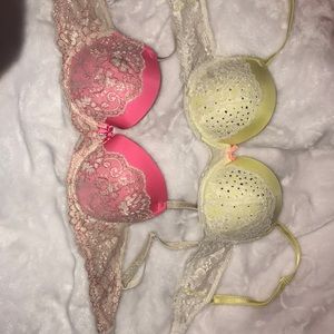 3 Victoria’s Secret bras 32D